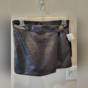 Haute Monde Black Snakeskin Print Skort Size Medium